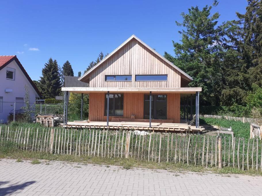 Gemuetliches Holzhaus Am See Warin Exterior photo
